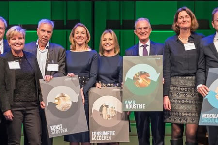 Staatssecretaris Van Veldhoven ontvangt agenda’s voor circulair Nederland